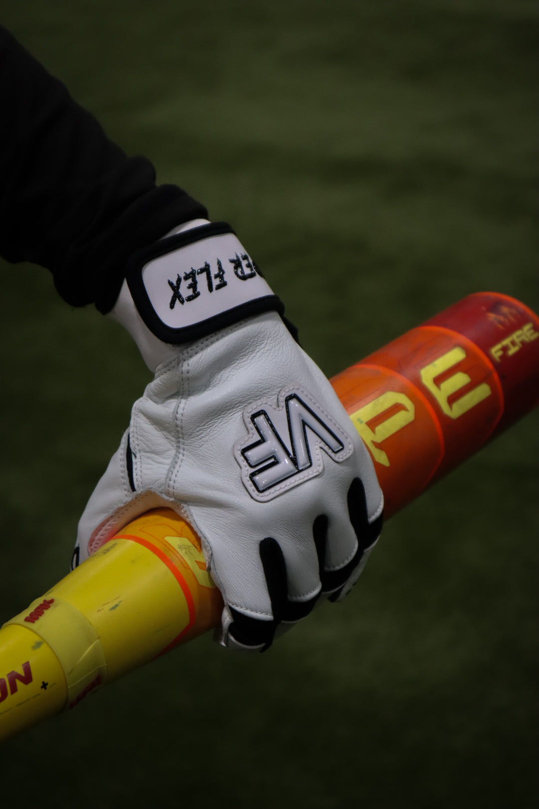 Viper Flex "GRIND" Short Cuff Youth Batting Gloves – White/Black